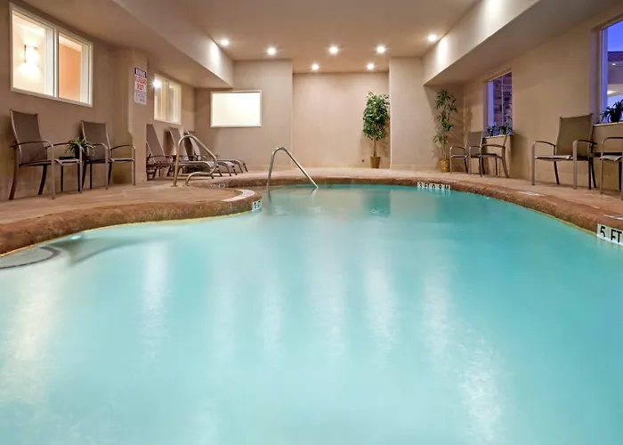 Holiday Inn Express Hotel & Suites Cedar Hill By Ihg